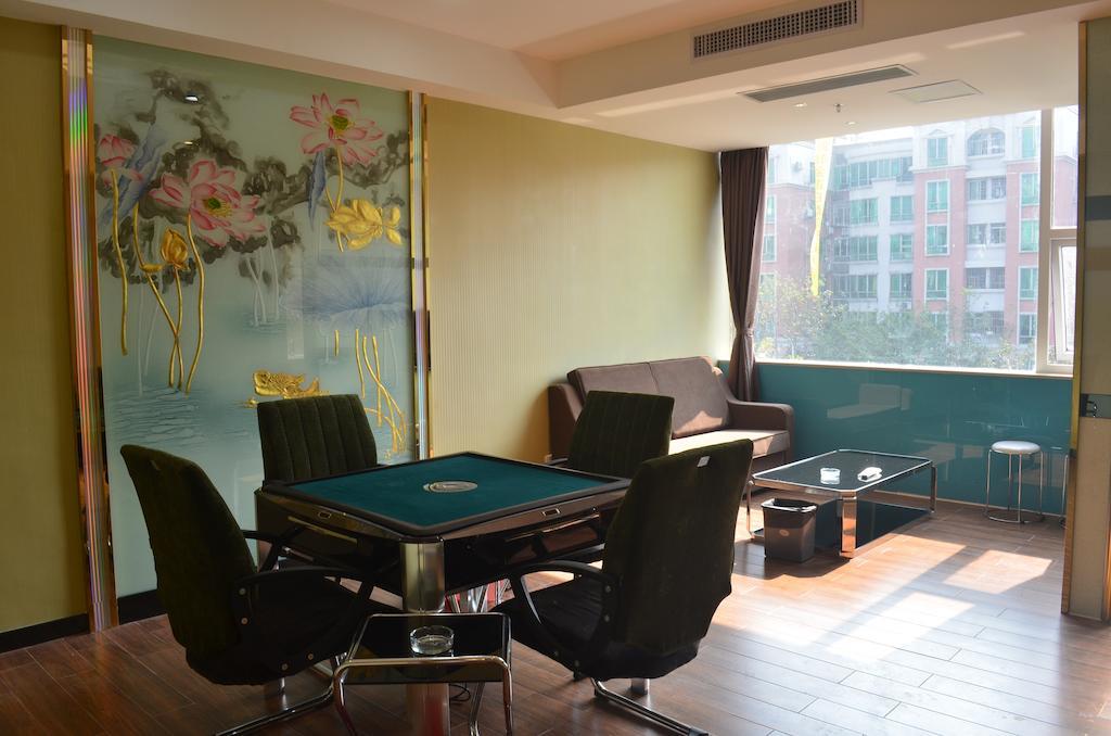 Zhuhai Platinum Holiday Hotel Luaran gambar