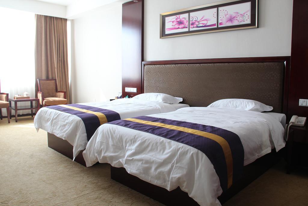 Zhuhai Platinum Holiday Hotel Bilik gambar