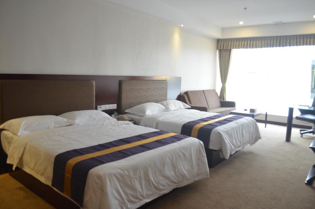 Zhuhai Platinum Holiday Hotel Luaran gambar
