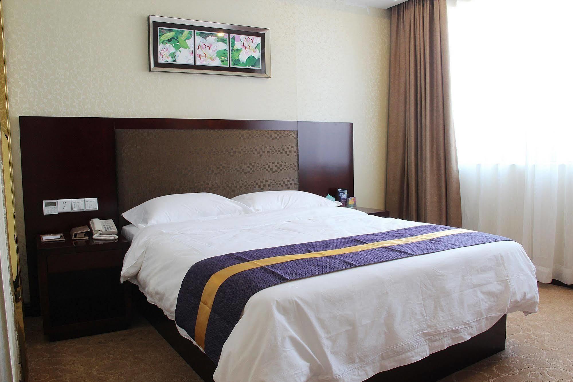 Zhuhai Platinum Holiday Hotel Luaran gambar