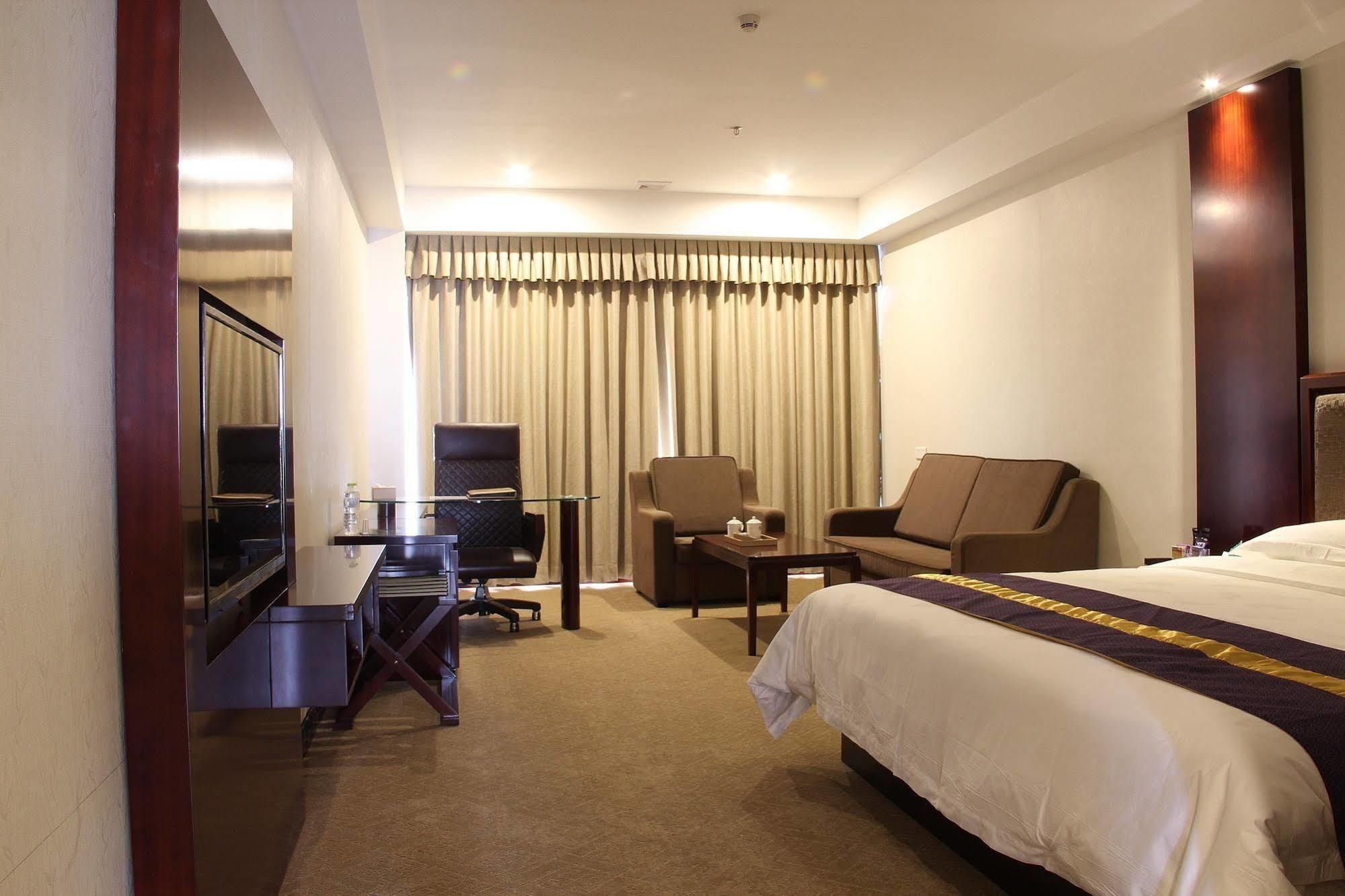 Zhuhai Platinum Holiday Hotel Luaran gambar