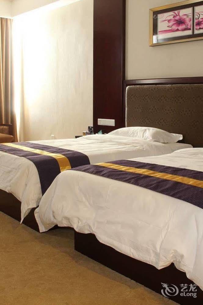 Zhuhai Platinum Holiday Hotel Luaran gambar
