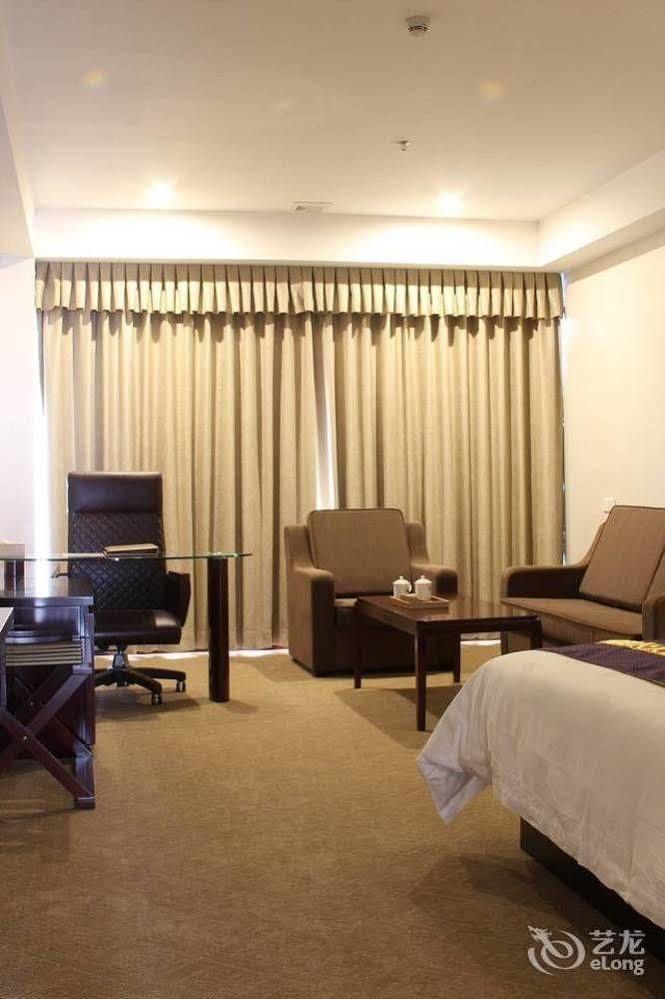 Zhuhai Platinum Holiday Hotel Luaran gambar