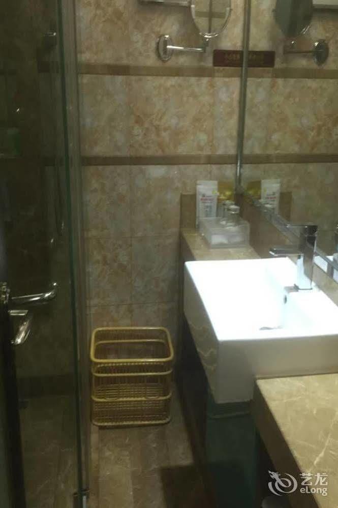 Zhuhai Platinum Holiday Hotel Luaran gambar