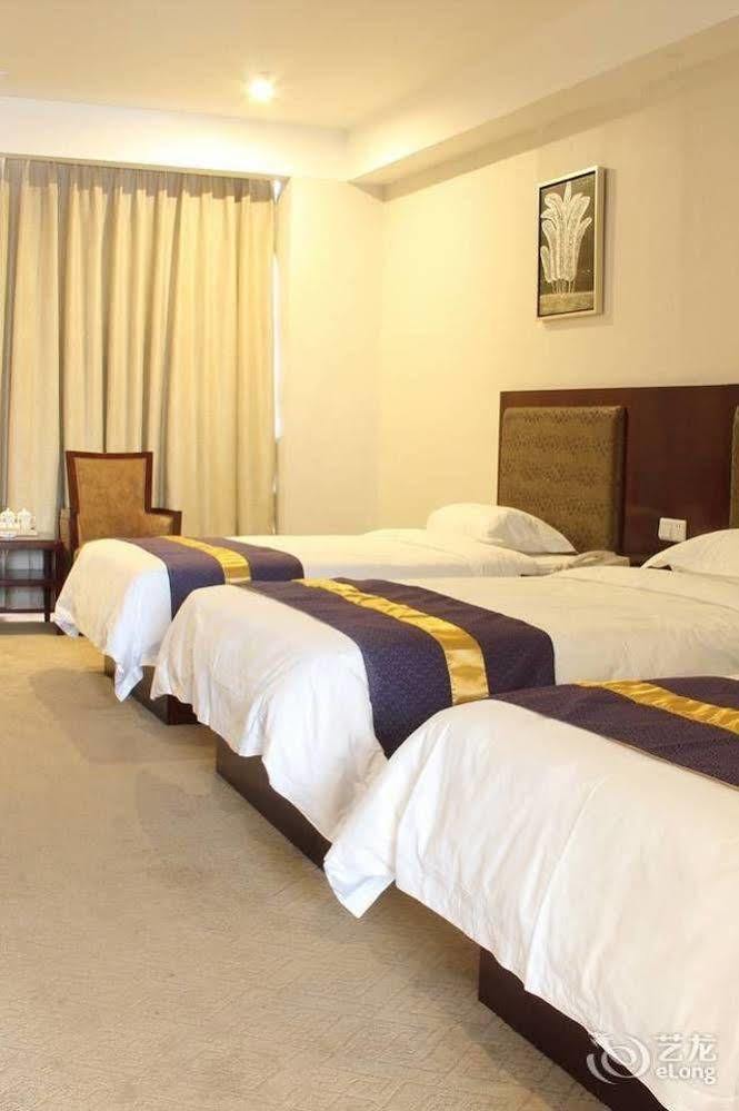 Zhuhai Platinum Holiday Hotel Luaran gambar