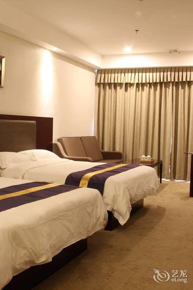 Zhuhai Platinum Holiday Hotel Luaran gambar